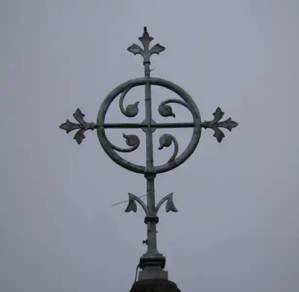 Solar cross, solar disc, rounded swastika, four-point spiral